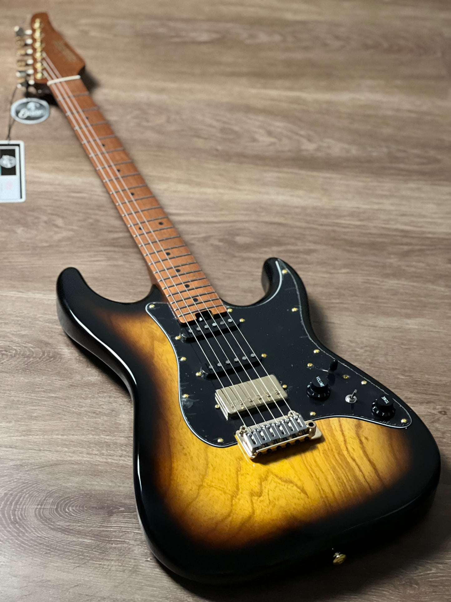 Soloking MS-1 Classic ASH ในซันเบิร์สต์ 2 สีพร้อมฮาร์ดแวร์ทอง Nafiri Special Run 