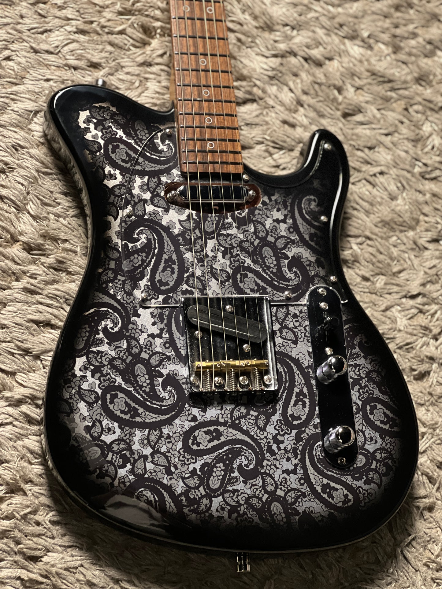 Dhatarattha Performance DTL in Black Paisley with Rosewood FB