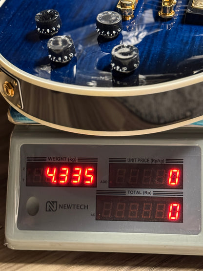 Tokai Love Rock Custom Shop LC-136S F สี Cobalt Fade