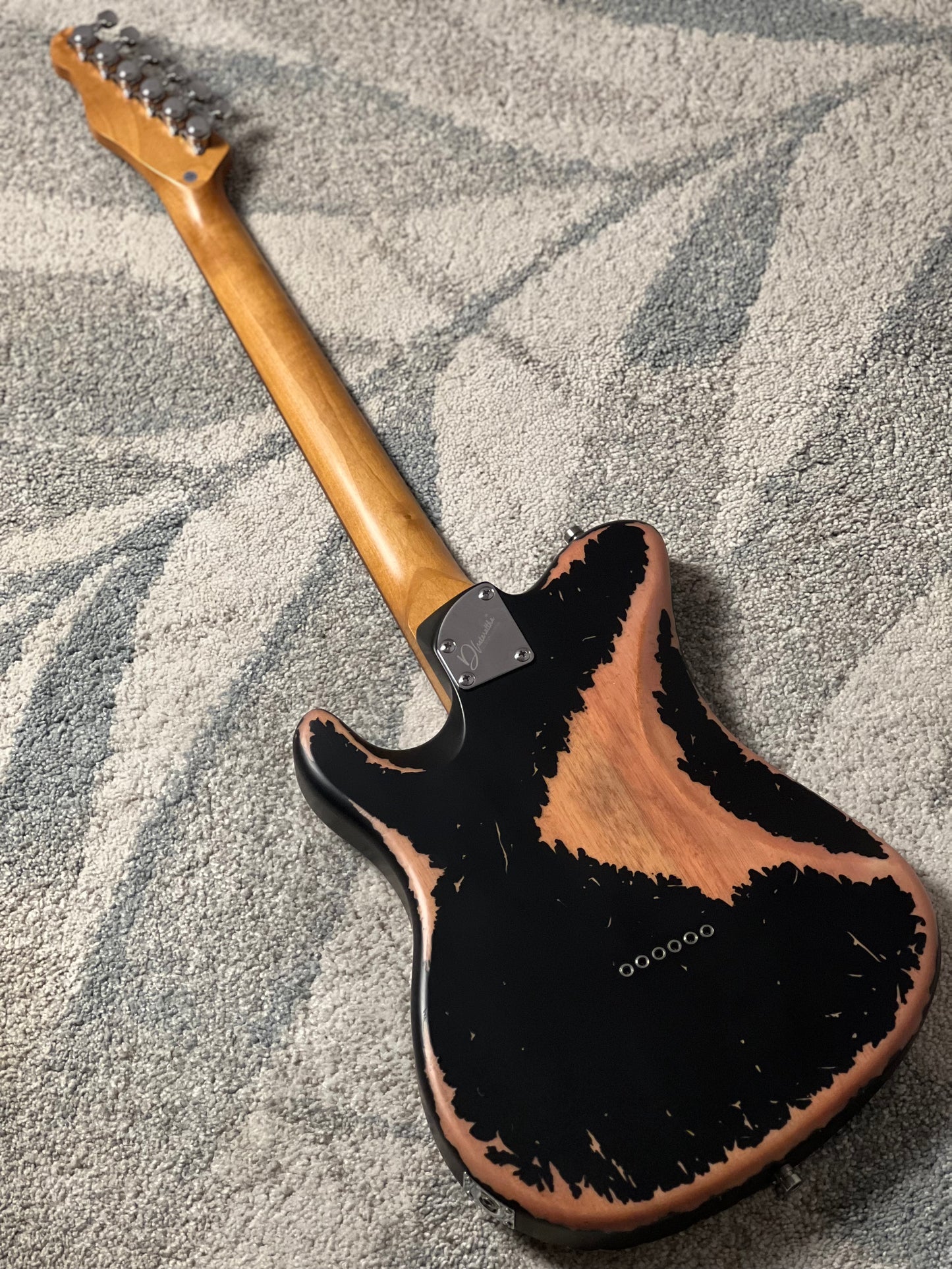 Dhatarattha Performance DTL in 3-Tone Sunburst with RW FB