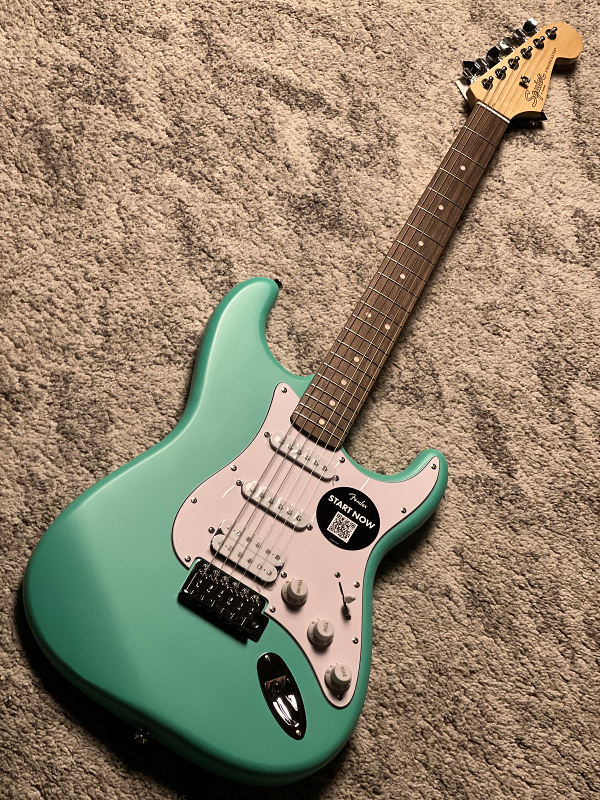 Squier Debut Series Stratocaster with Laurel FB in Sea Foam Green