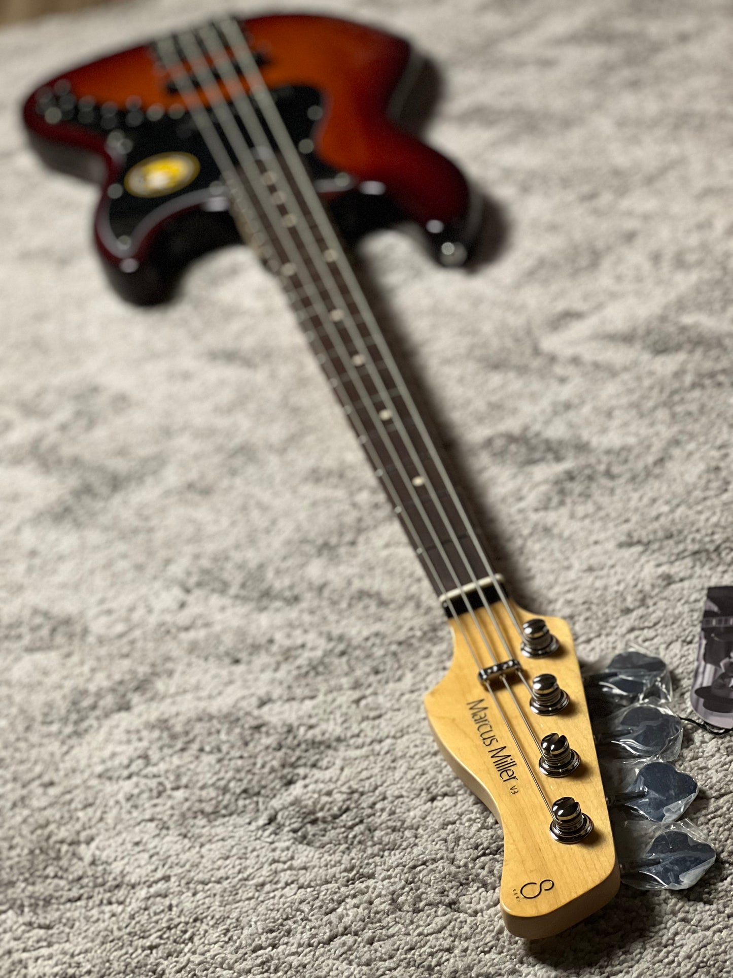 Sire Marcus Miller V3 4-String 2nd Gen in Tobacco Sunburst