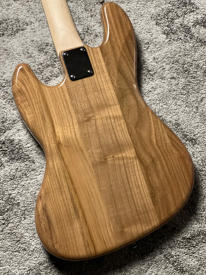 SLX Sparrow 70s Special Essentials with Maple FB in Vintage Natural