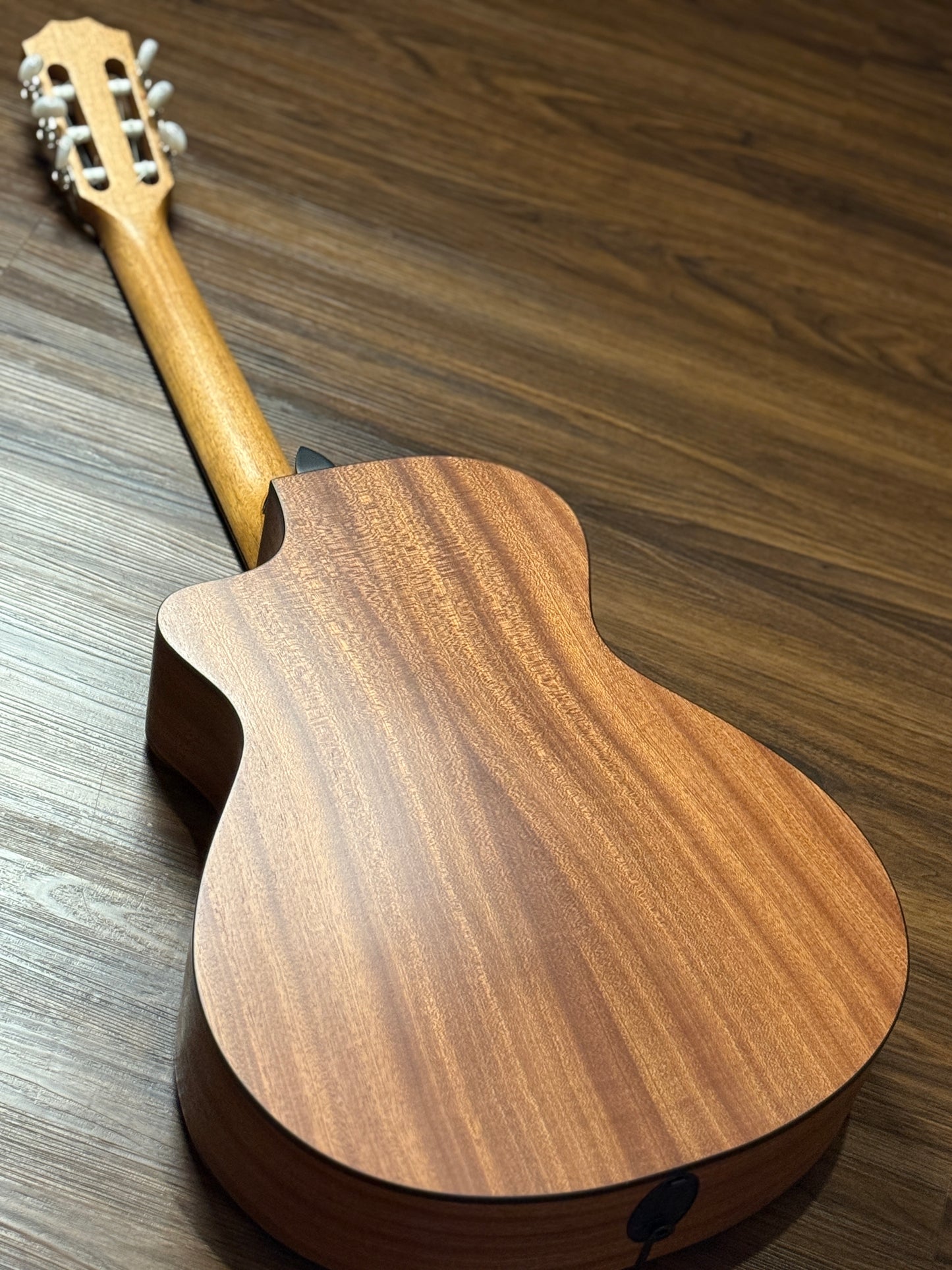 Taylor 112ce-N Acoustic Guitar in Sapele/Spruce