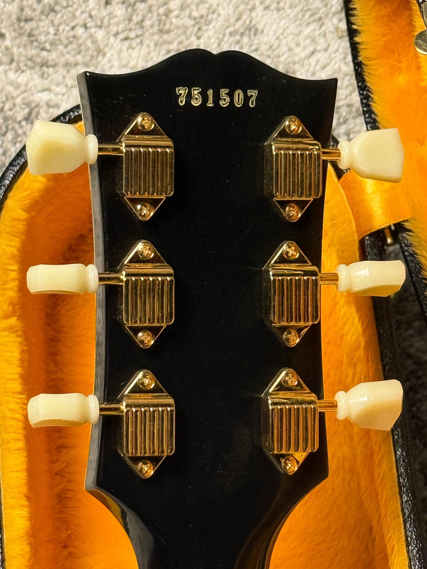 Gibson 1957 Les Paul Custom Reissue 3-Pickup Bigsby in Ebony w/Case 751507
