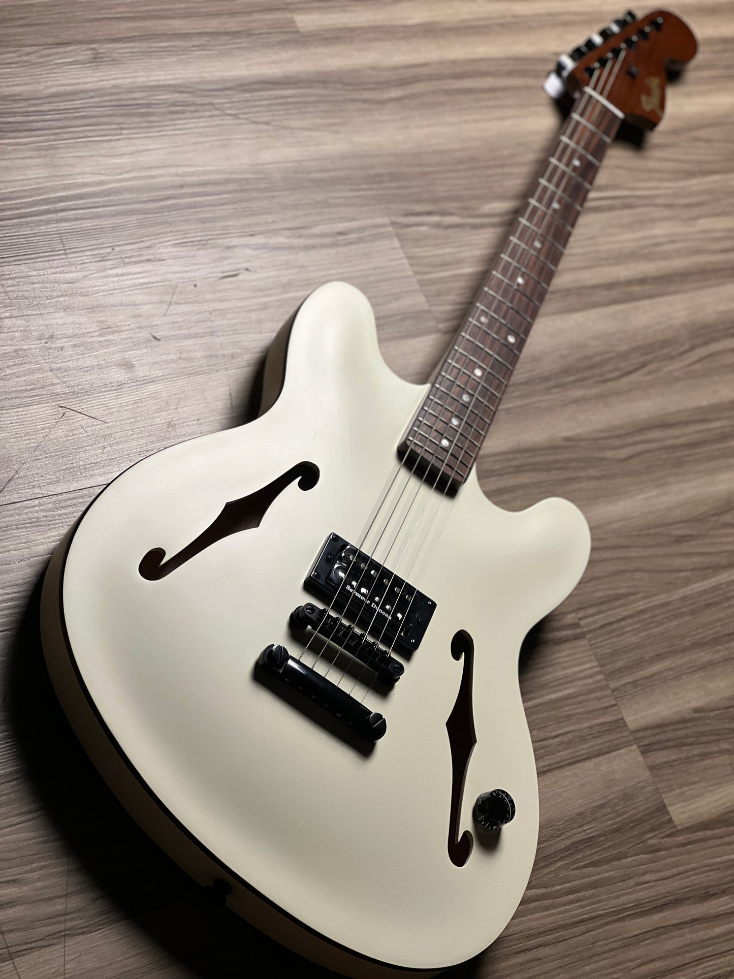 Fender Tom DeLonge Starcaster with Rosewood FB in Olympic White