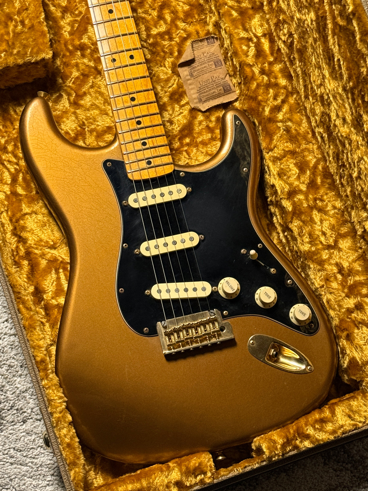 Fender Limited Edition Bruno Mars Stratocaster with Maple FB in Mars Mocha US23065232 (USED)