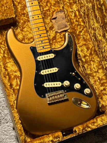 Fender Limited Edition Bruno Mars Stratocaster with Maple FB in Mars Mocha US23065232 (USED)