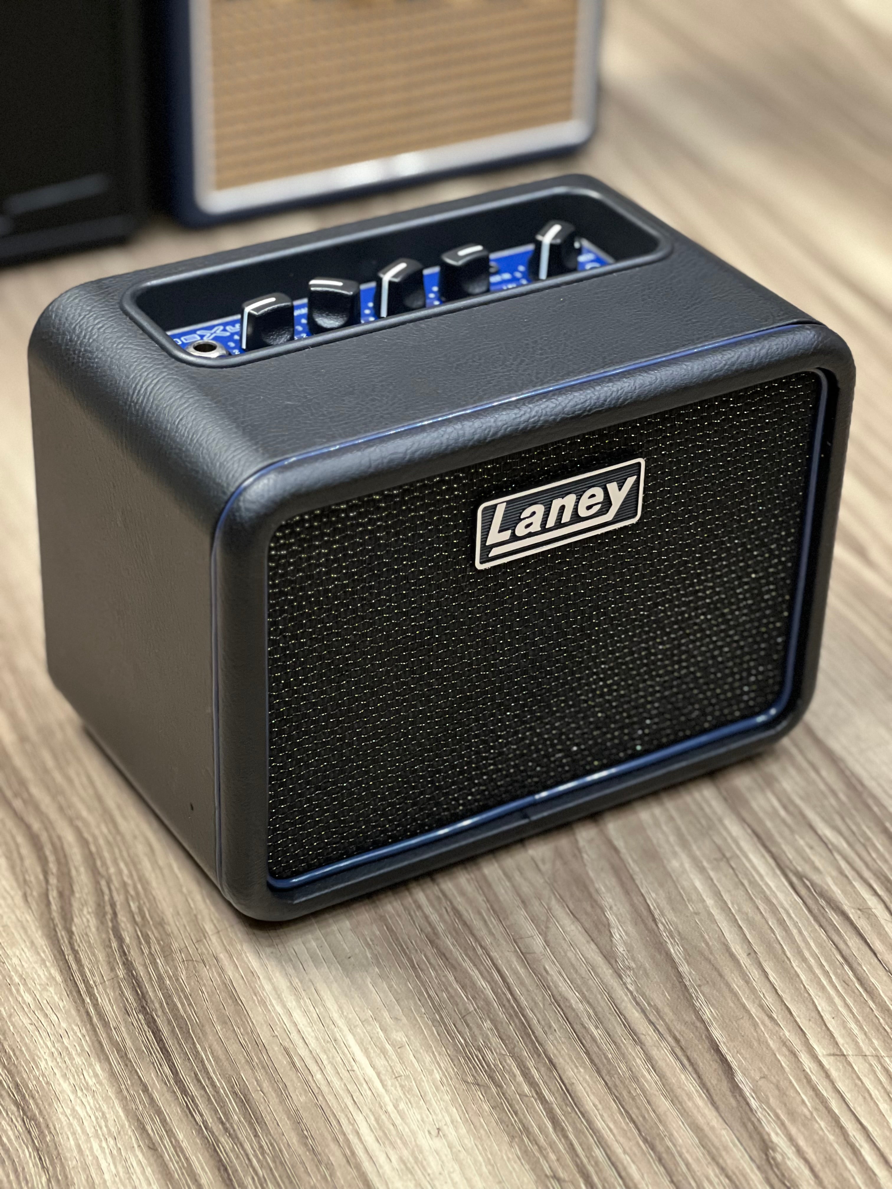 Laney MINI BASS NX 電池駆動ベースアンプ 9E7296C2-C99F-4357-840A-