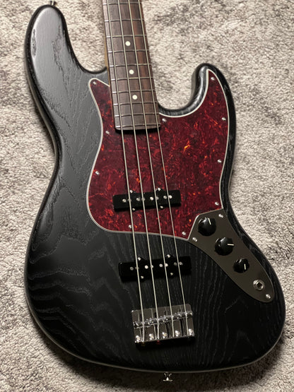 Fender MIJ Limited Jazz Bass with RW FB in Raw Ash Black JD25016284