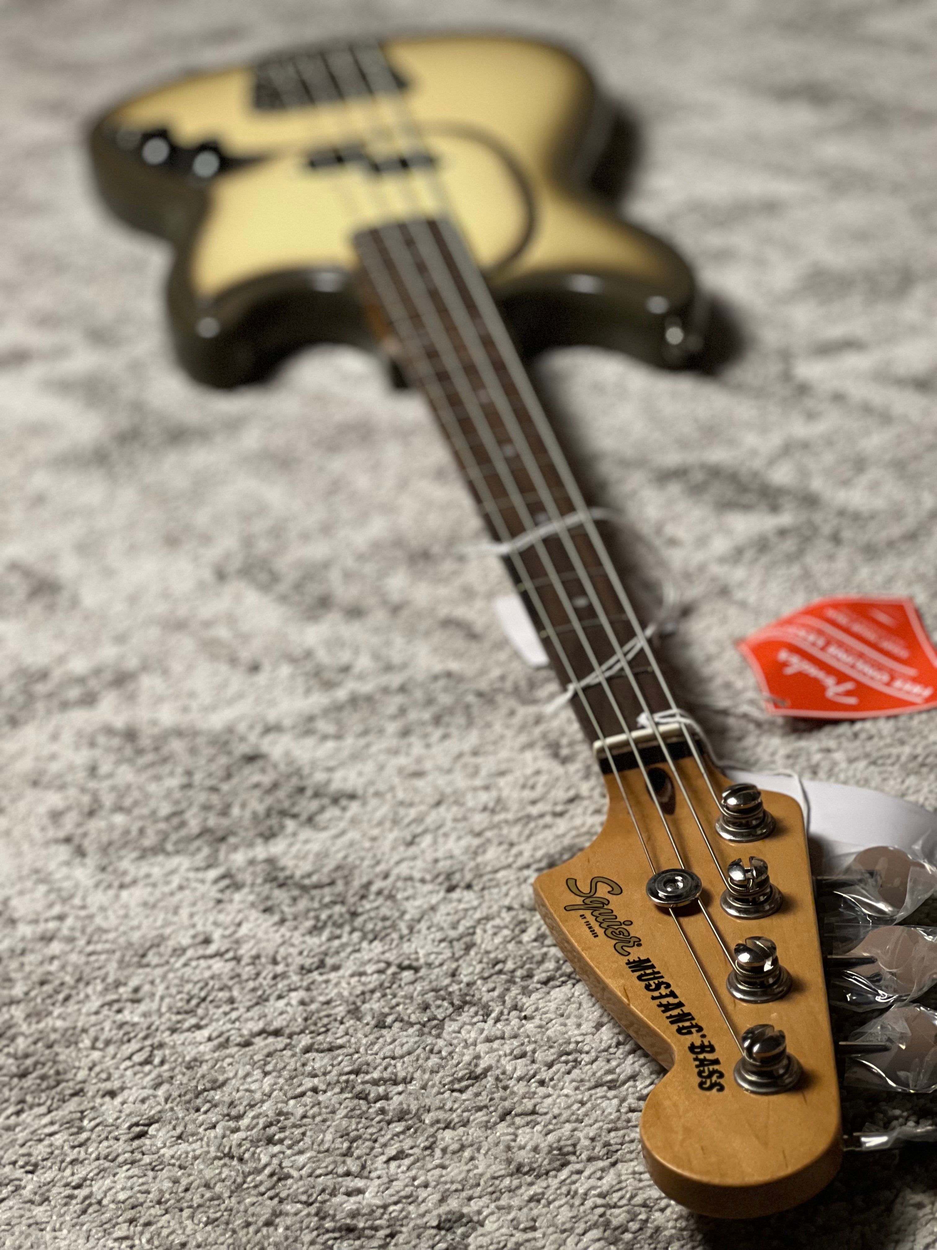 Squier FSR Classic Vibe 60s Mustang Bass with Laurel FB in Antigua