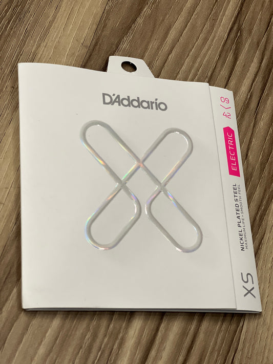 D'Addario XSE0942 Nickel-plated Steel Coated Electric Guitar Strings, Super Light, 9-42