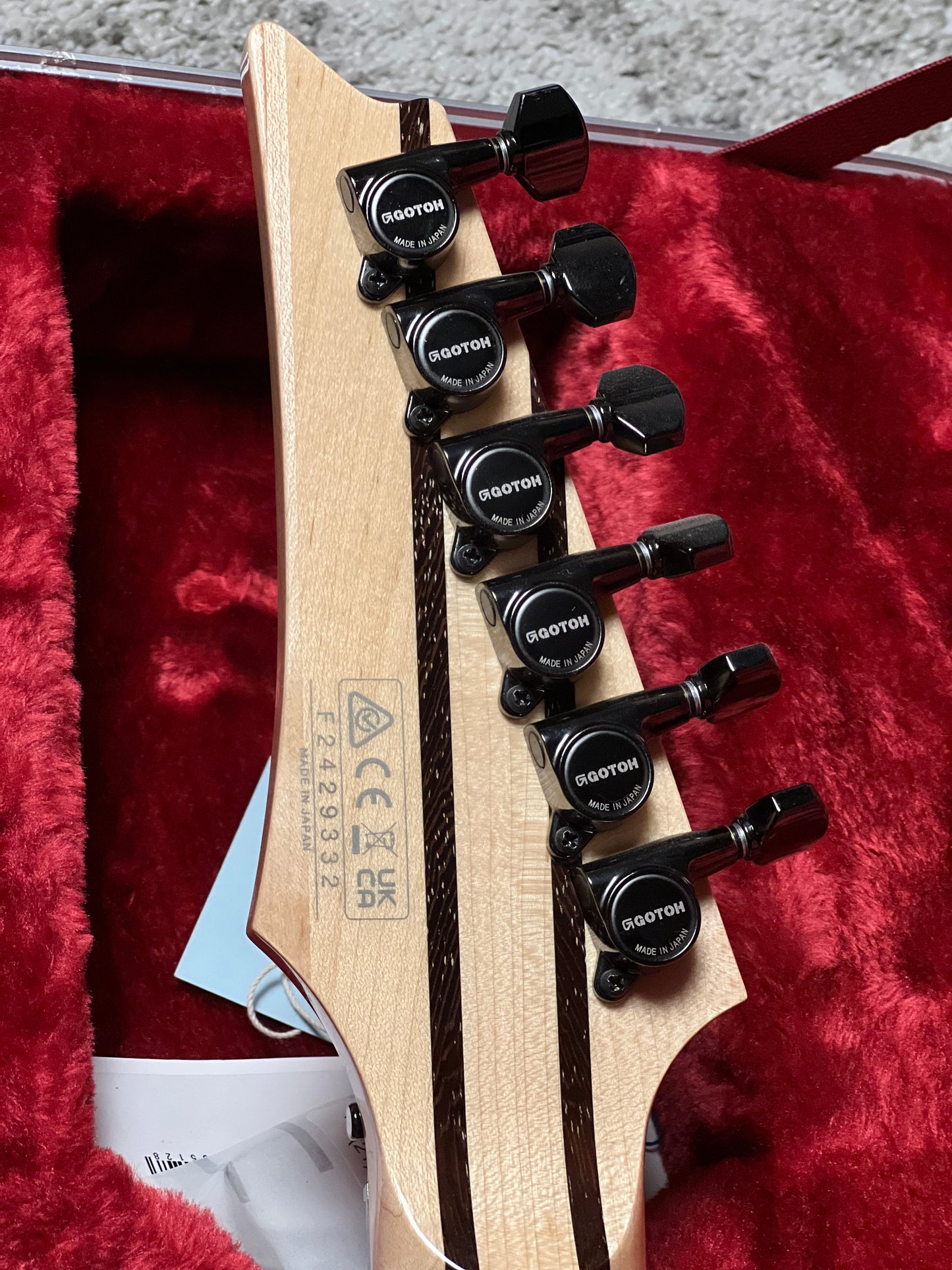 Ibanez RG8570-RBS w/Case in Royal Blue Sapphire F2429332