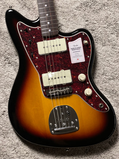 Fender Japan Traditional 60s Jazzmaster with RW FB in 3-Color Sunburst JD25032720