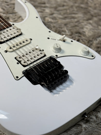 Ibanez Steve Vai JEM-JR in White I260607598 (USED)
