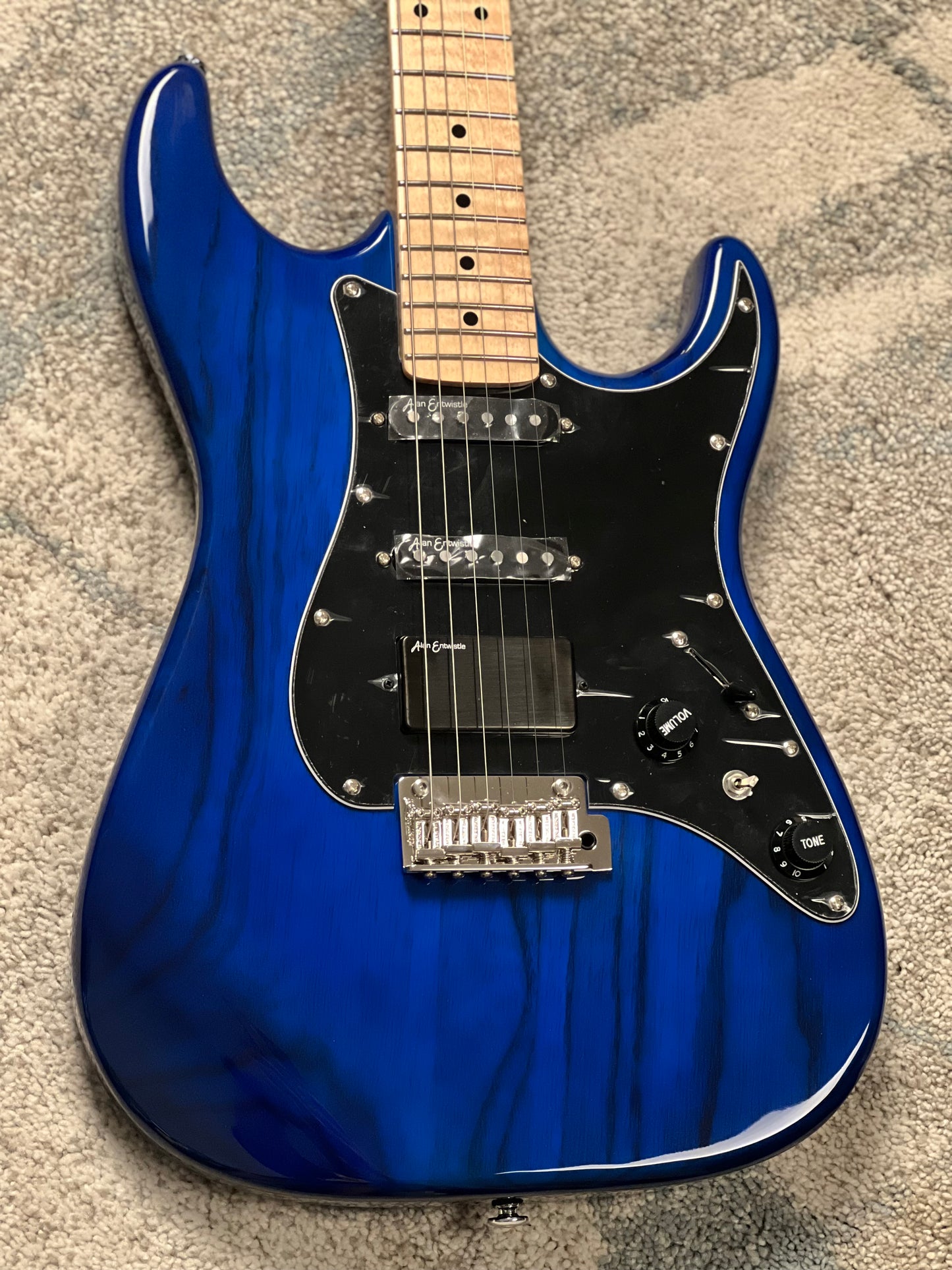 Soloking MS-1 Tibute FMN ASH in Transparent Blue with Flame Maple Neck
