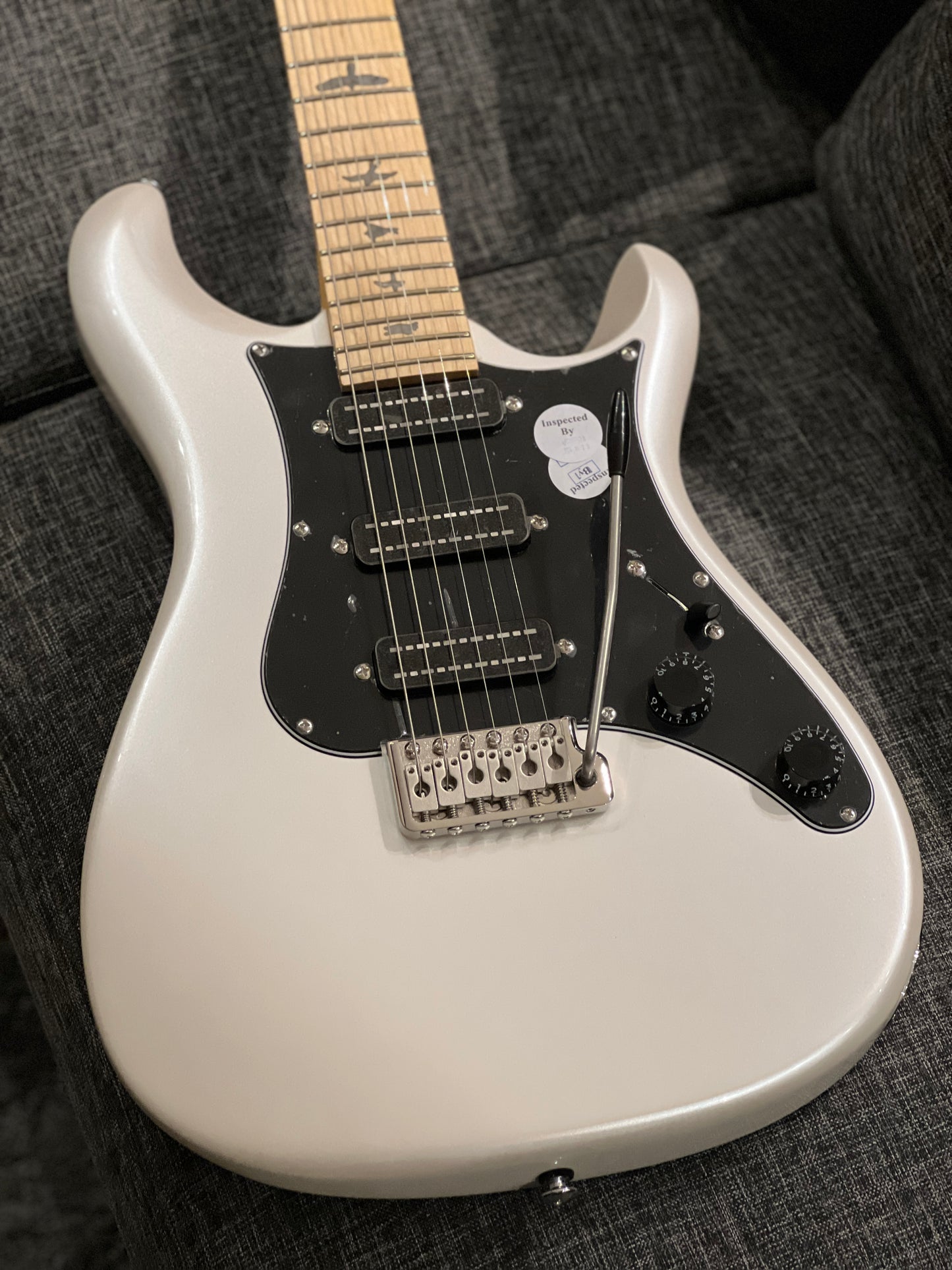 PRS SE NF3 With Maple Fingerboard In Pearl White