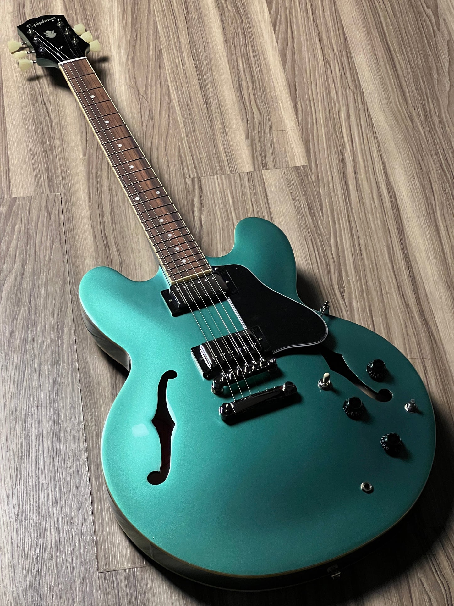 Epiphone ES-335 Traditional Pro in Inverness Green