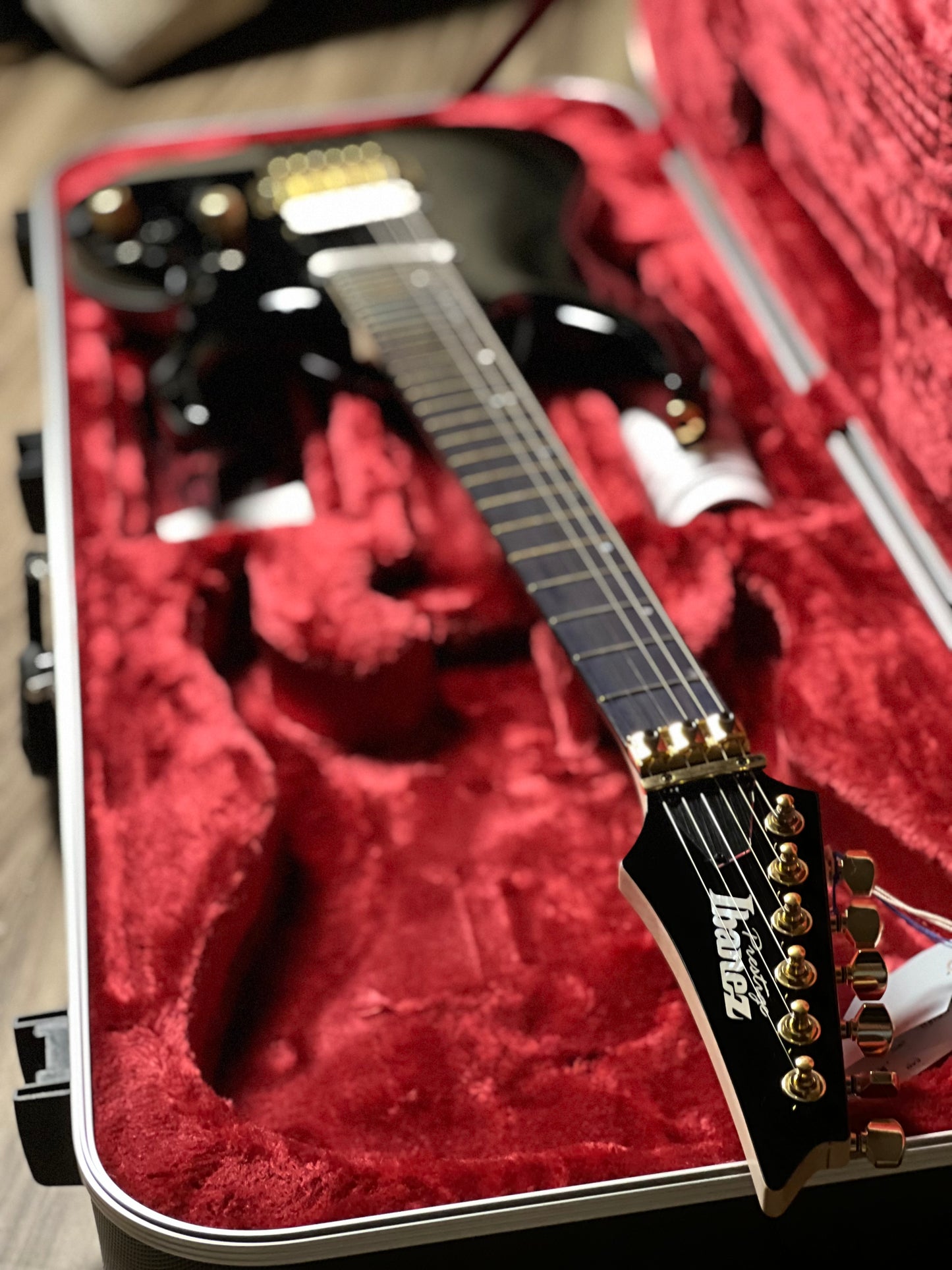Ibanez Axion Label RGA622XH w/Case in Black F2524390
