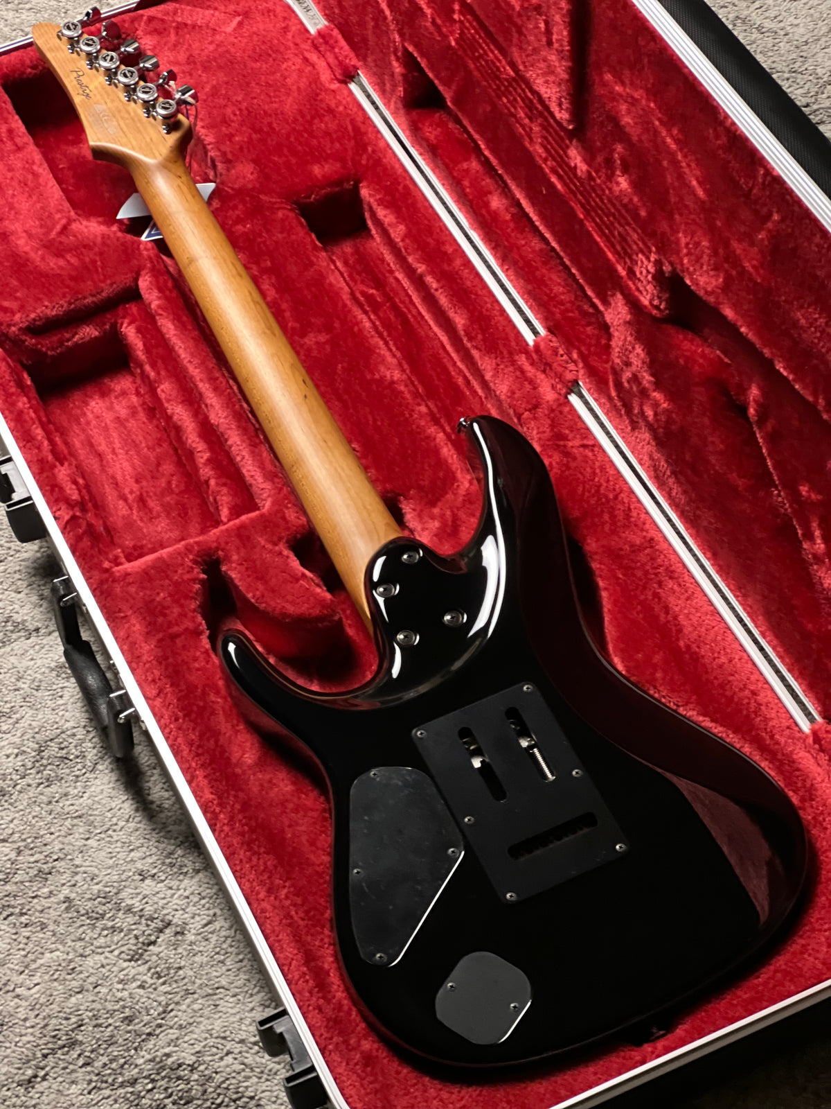 Ibanez Prestige AZ2407F พร้อมเคสสี Sodalite