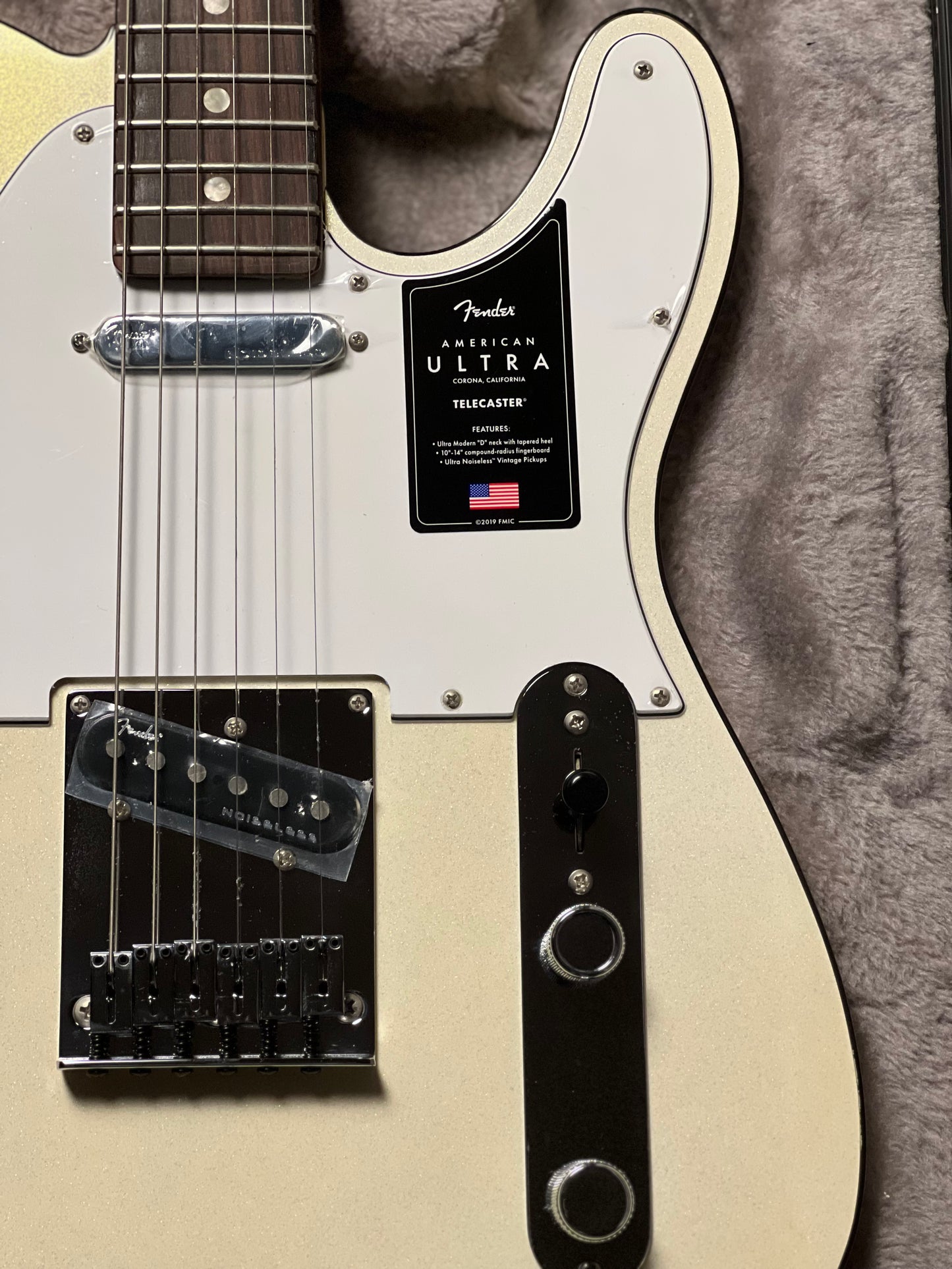 Fender American Ultra Telecaster with Rosewood FB in Arctic Pearl