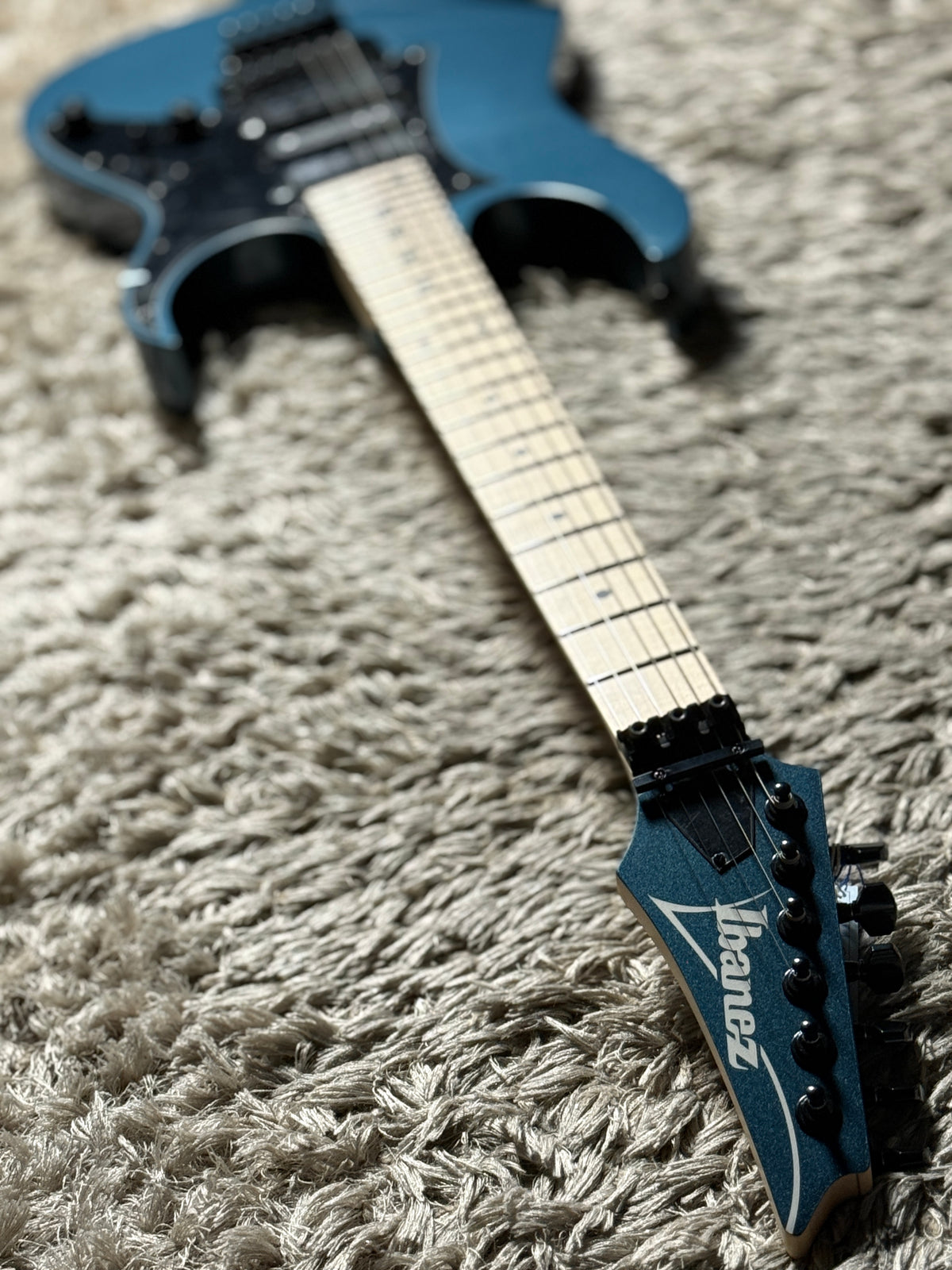 Ibanez RG550-ATQ in Antique Turquoise