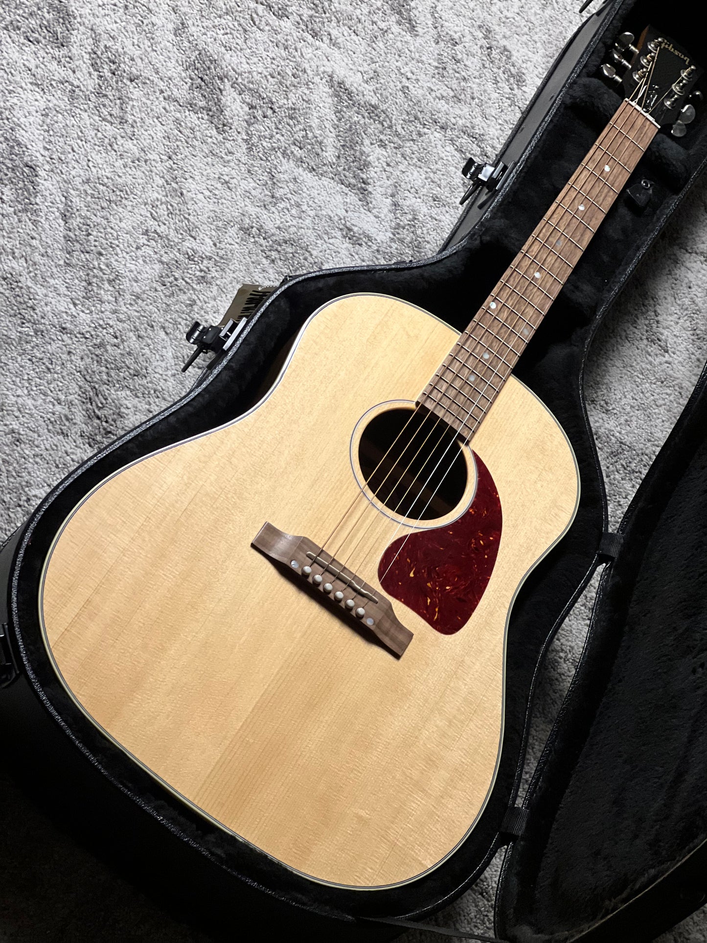 Gibson Acoustic J-45 Studio Walnut in Antique Natural 20393016