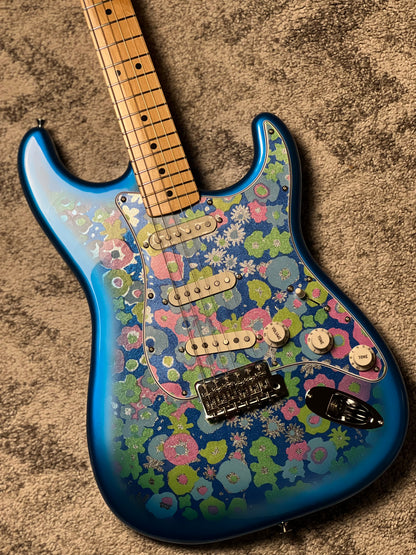 Fender MIJ Limited Stratocaster with Maple FB in Blue Flower JD25026963