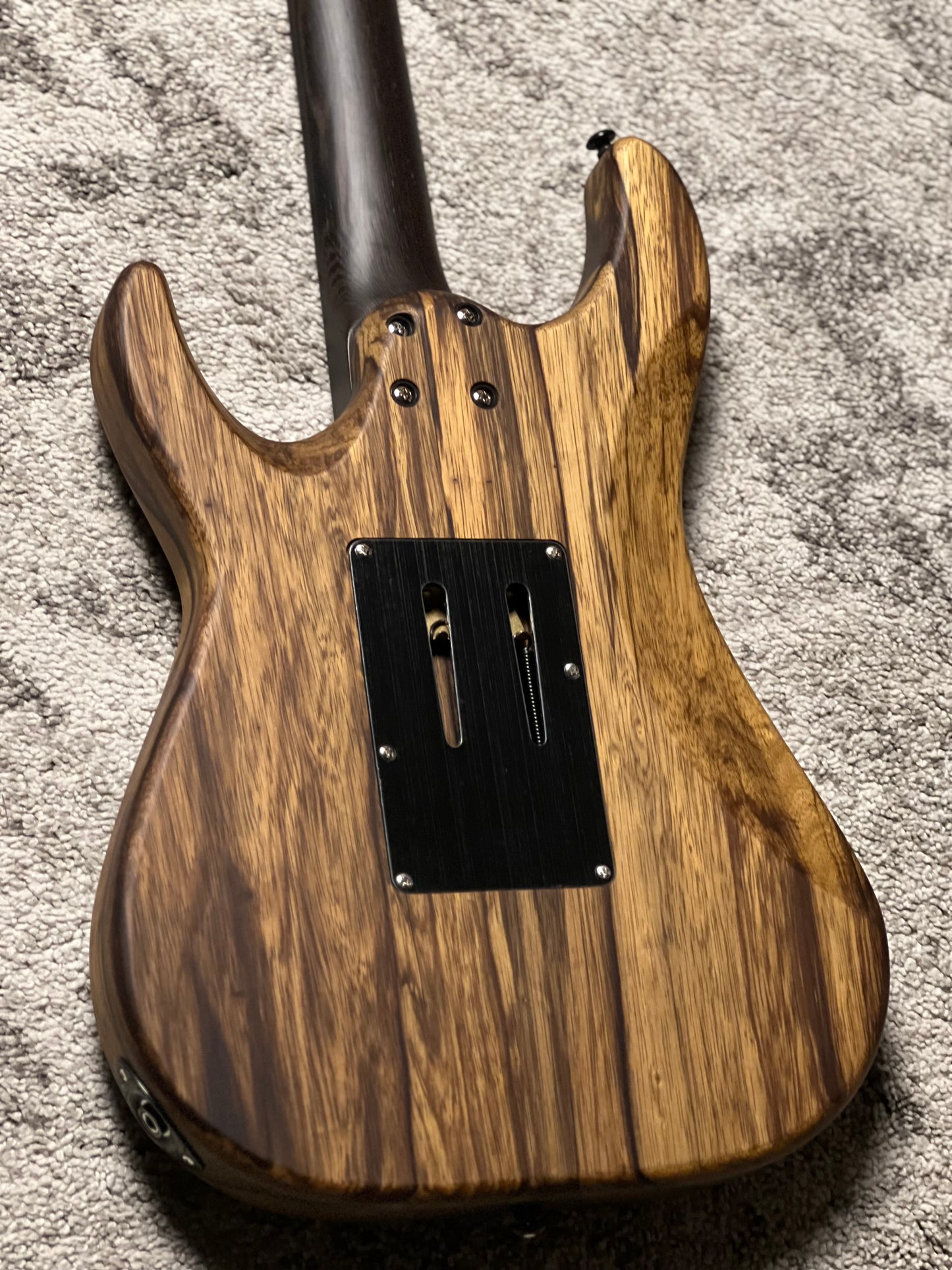Schecter Sun Valley Super Shredder Exotic in Black Limba W26010860