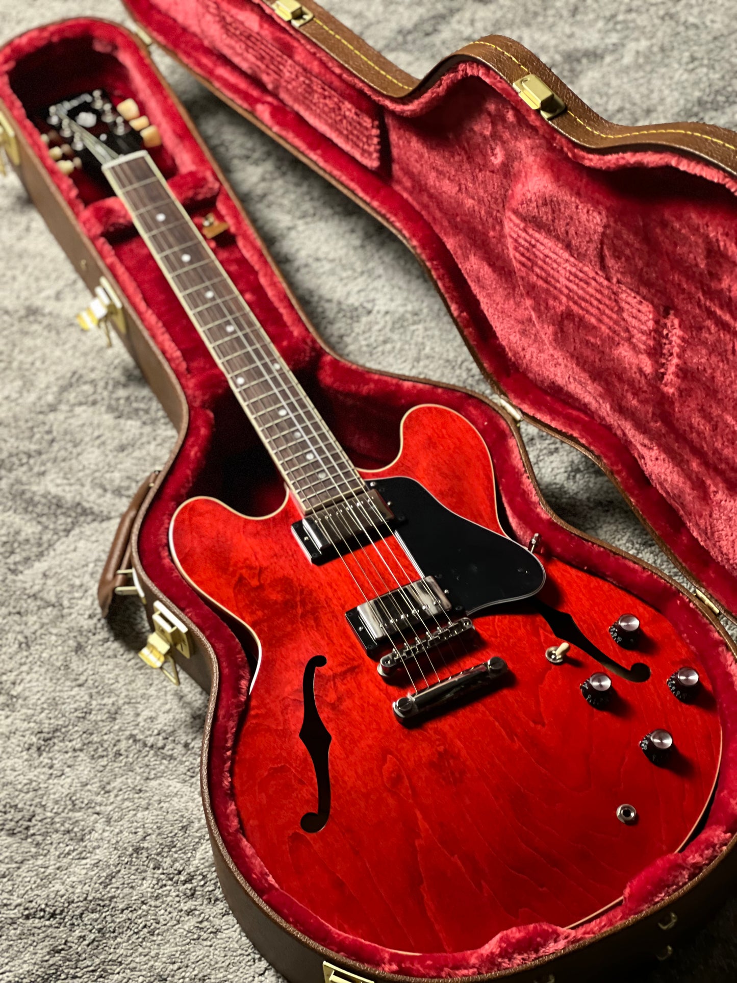 Gibson ES-335 Original Collection in Sixties Cherry w/Case 230356282