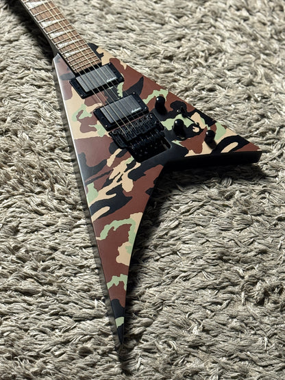 Jackson X Series Rhoads RRX24 with Laurel FB in Woodland Camo (USED)