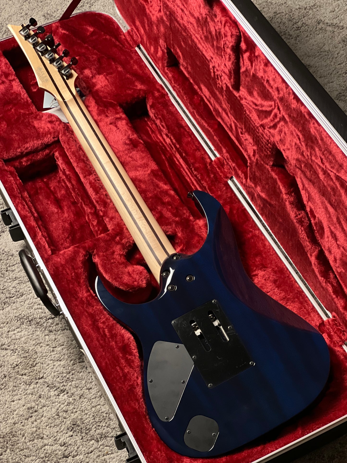 Ibanez RG8570-RBS w/Case in Royal Blue Sapphire F2429332