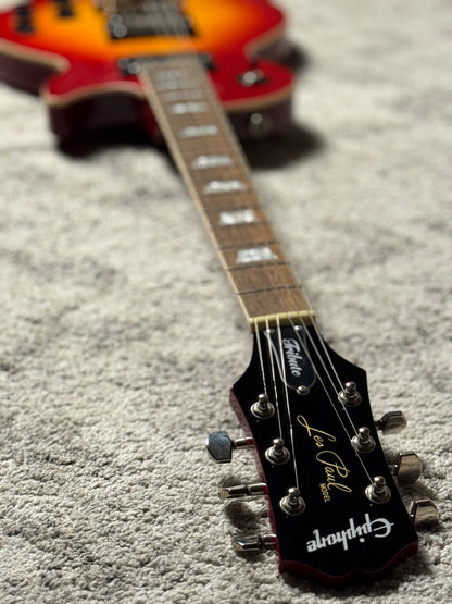 Epiphone Les Paul Tribute Plus in Heritage Cherry Sunburst