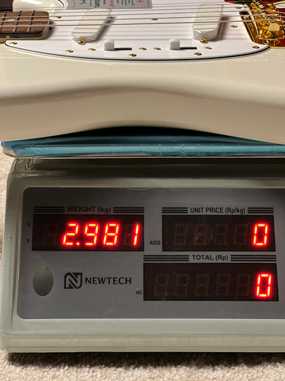 Fender Japan Traditional 2025 Collection 60s Mustang with RW FB in White Pearl JD25012670