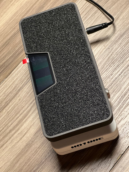 Hotone SP-30T Tuner Press Passive Volume/Expression Effects Pedal with Tuner