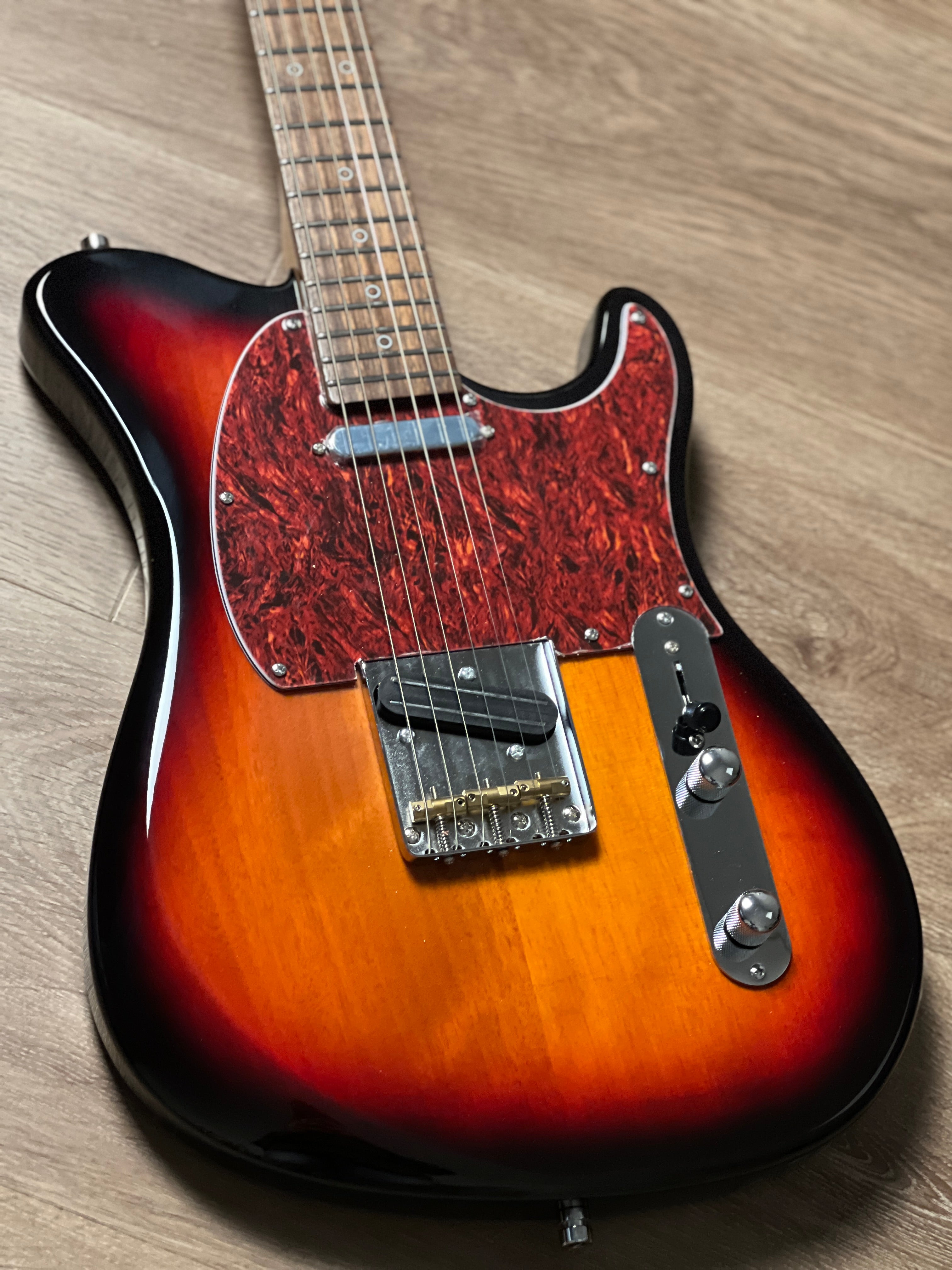 Dhatarattha Basic DTL in 3-Tone Sunburst with Rosewood FB ...