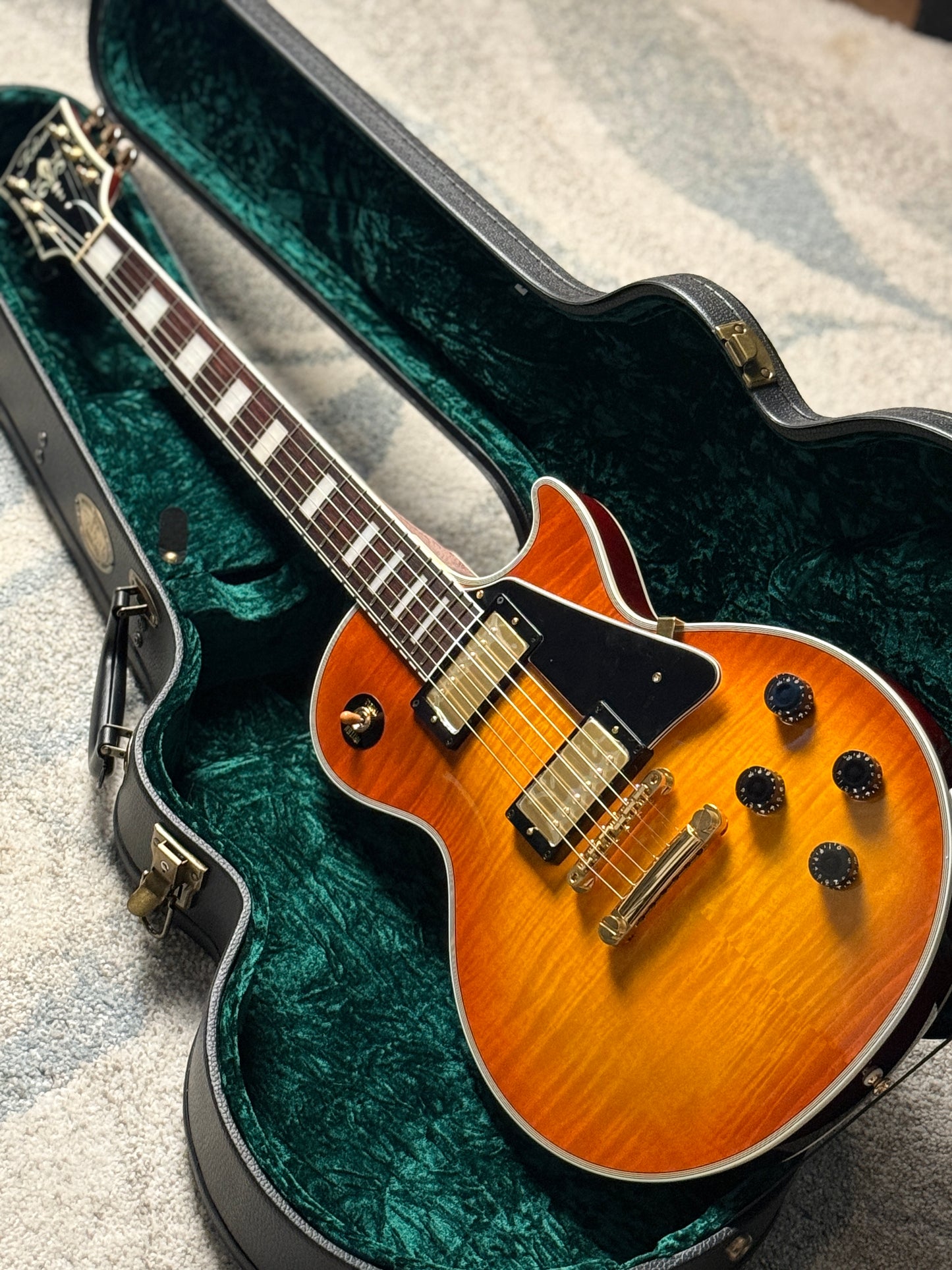 Tokai Love Rock Japan LC-101S-F VF in Violin Finish 2551232