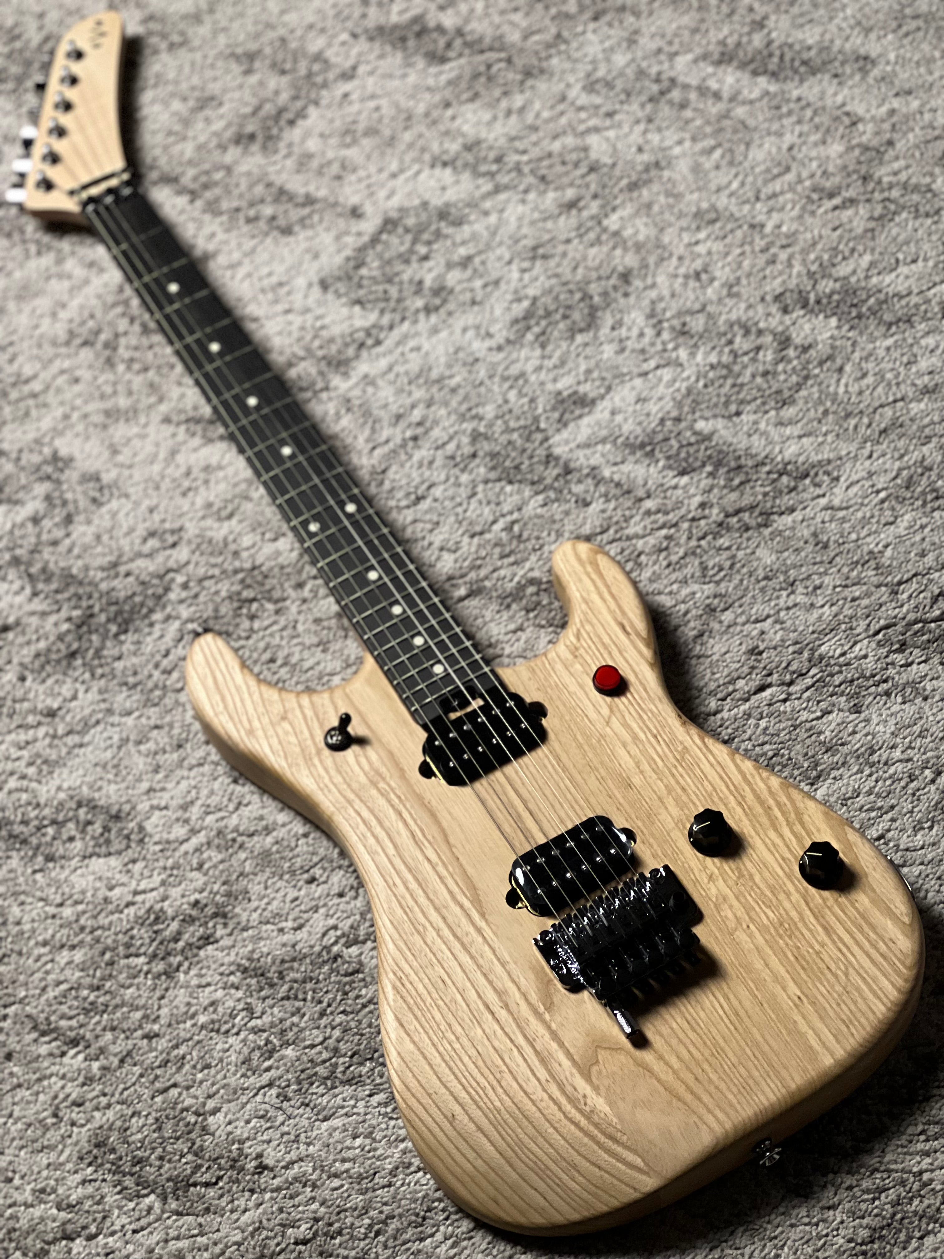 EVH 5150 Series Deluxe Ash with Ebony FB in Natural EVH2200772