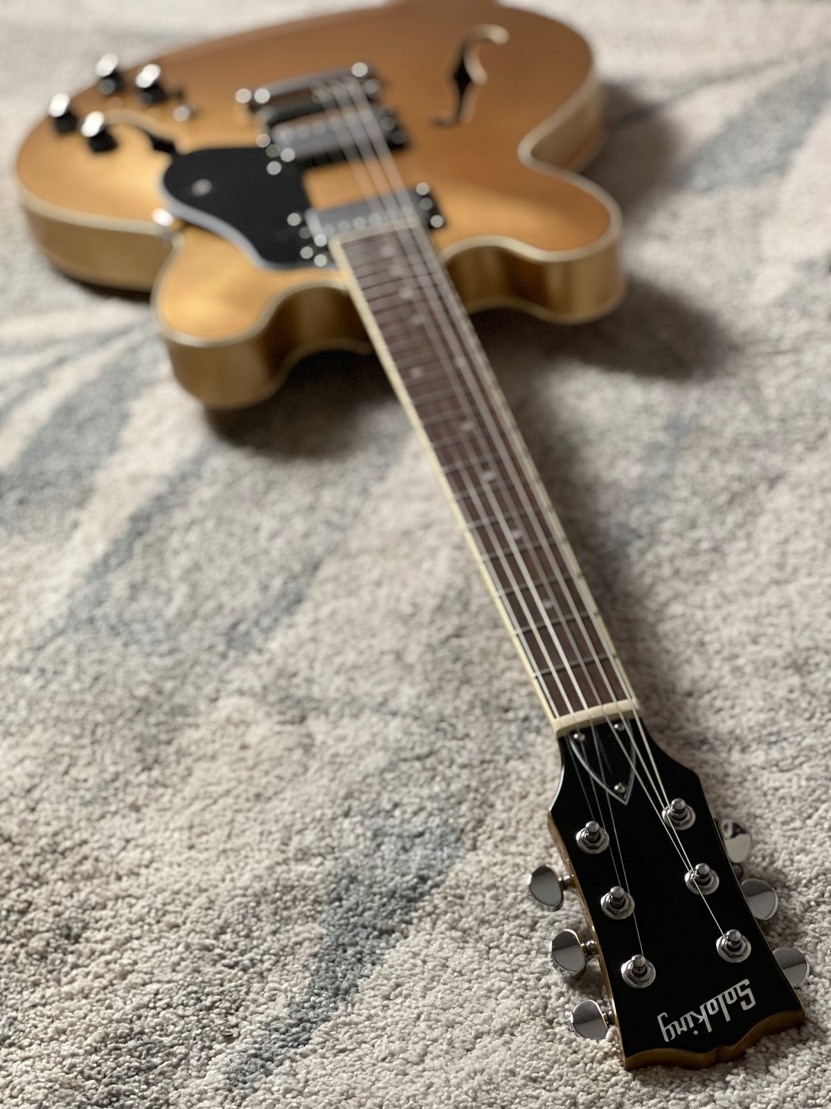 Soloking SH-335 Heritage in Gold Metallic
