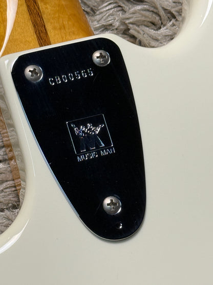 Ernie Ball Music Man Retro '70s StingRay 4 Bass in White S/N CB00565 (USED)