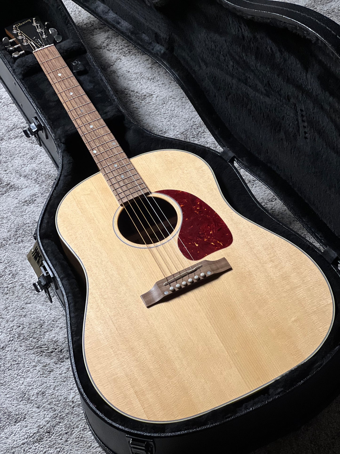 Gibson Acoustic J-45 Studio Walnut in Antique Natural 20393016