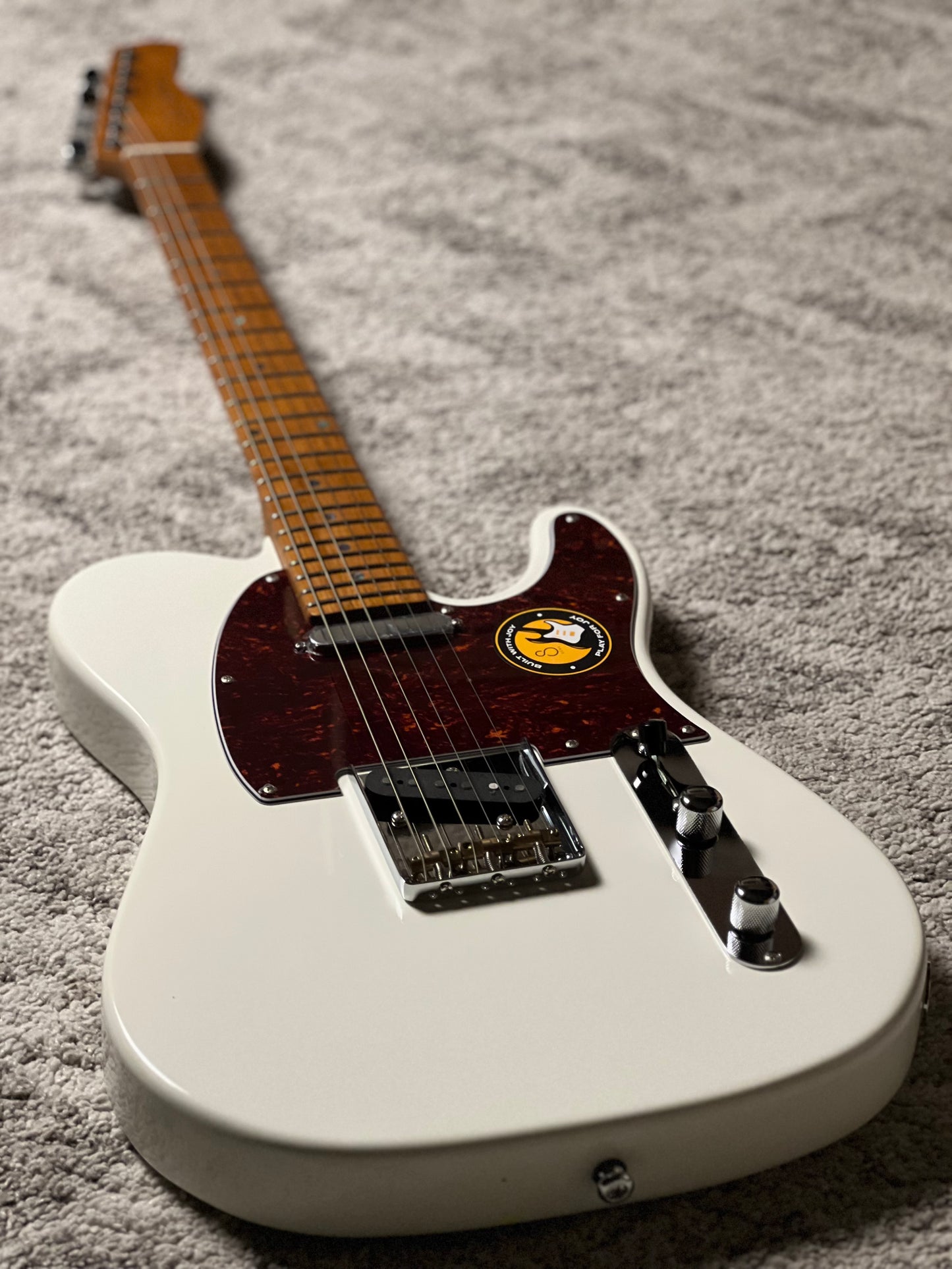 Sire Larry Carlton T7 in Antique White
