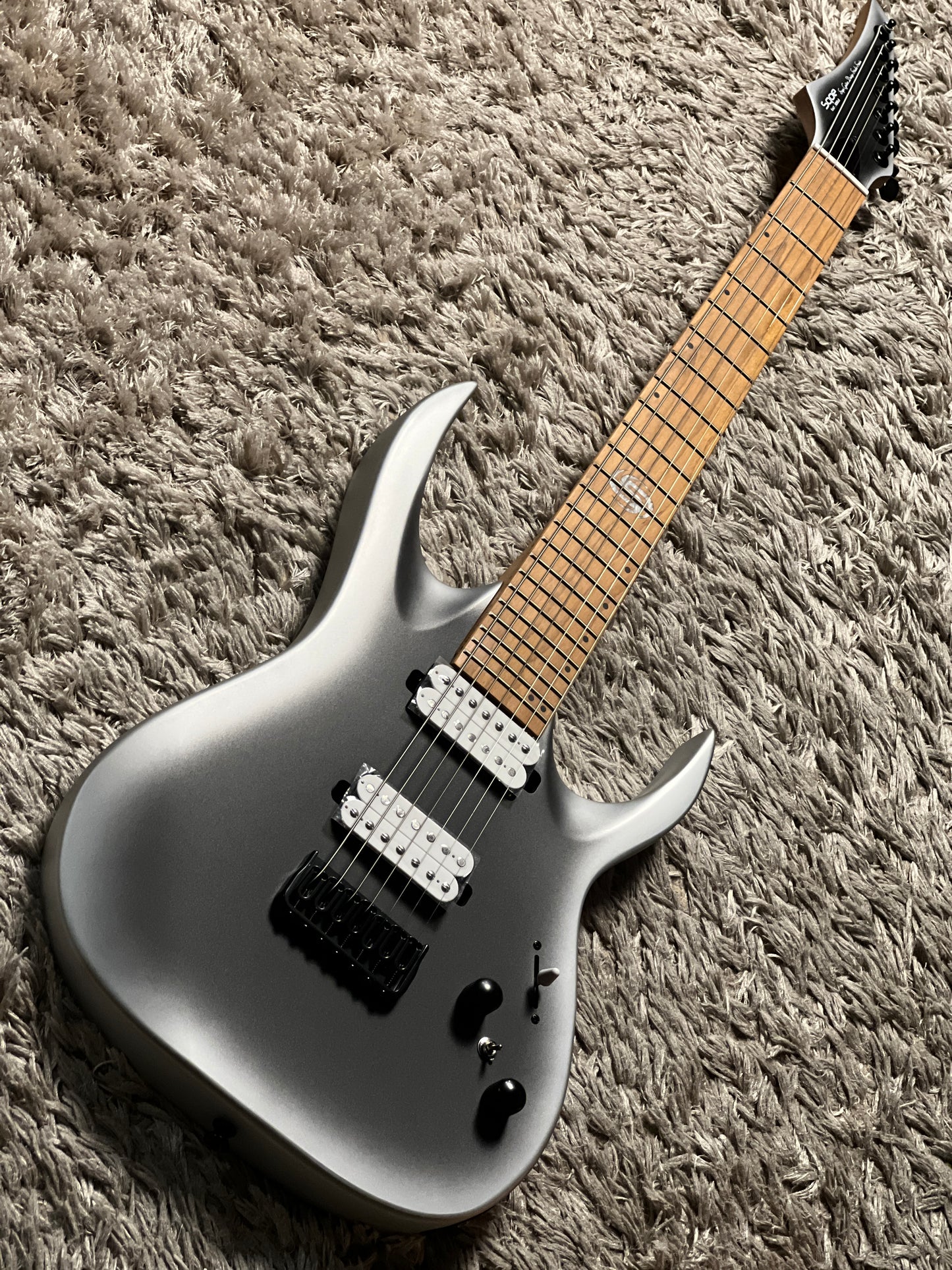 SQOE SEIB7S 7 String in Satin Neon Silver