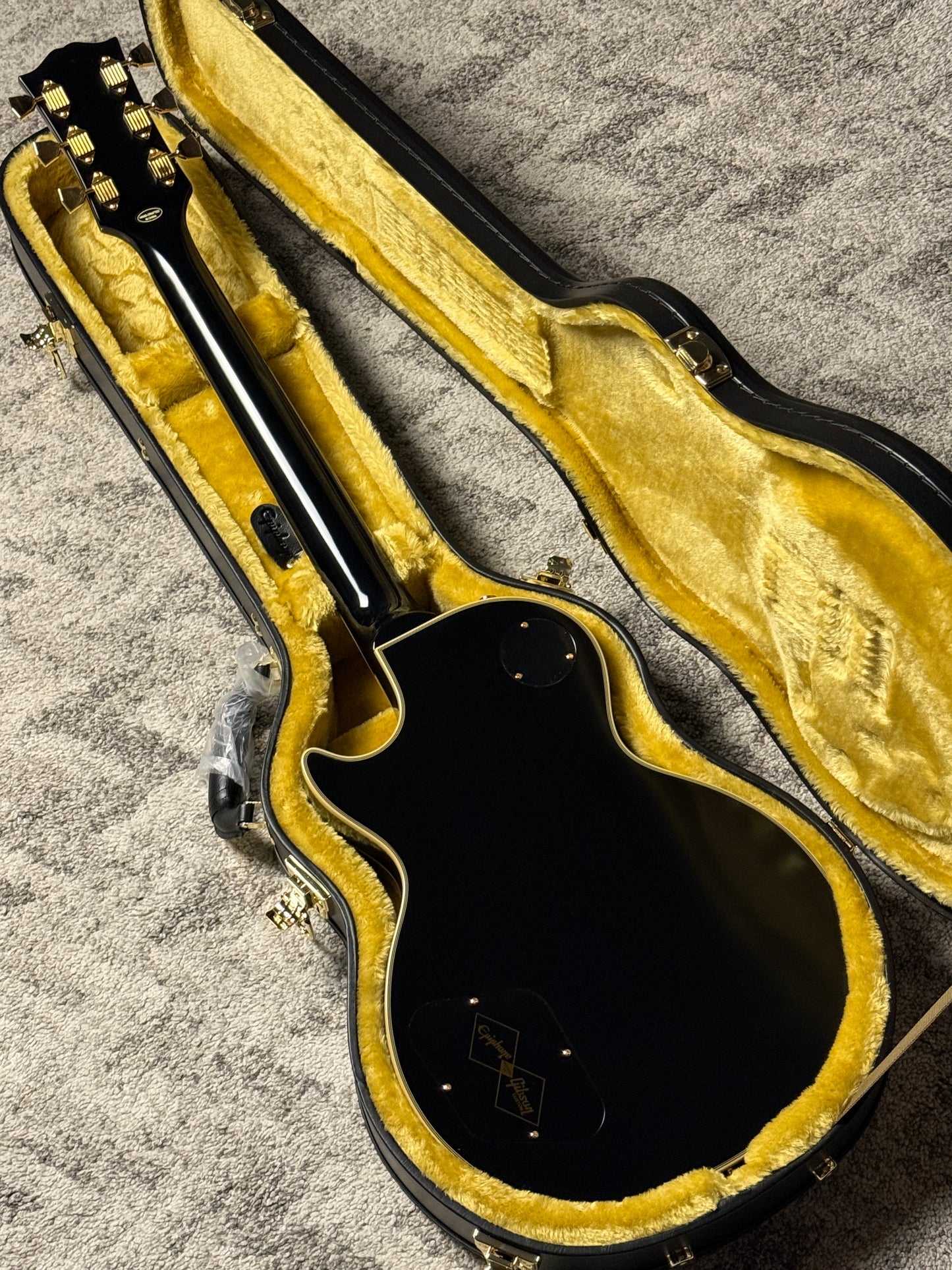 Epiphone Inspired by Gibson Custom 1957 Les Paul Custom Reissue in Ebony