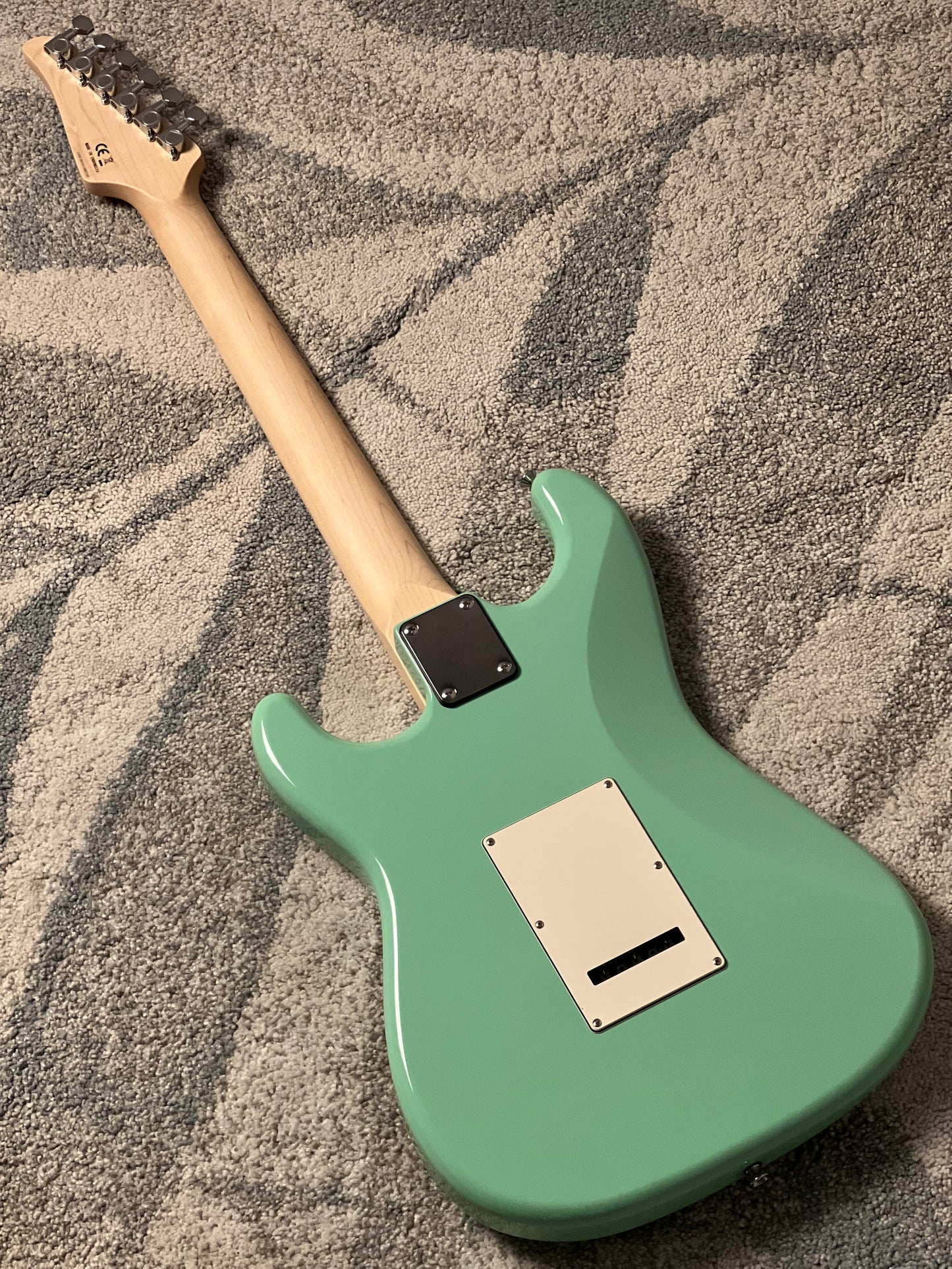 SLX Hawk Classic Essentials 22 HSS with Maple FB in Surf Green