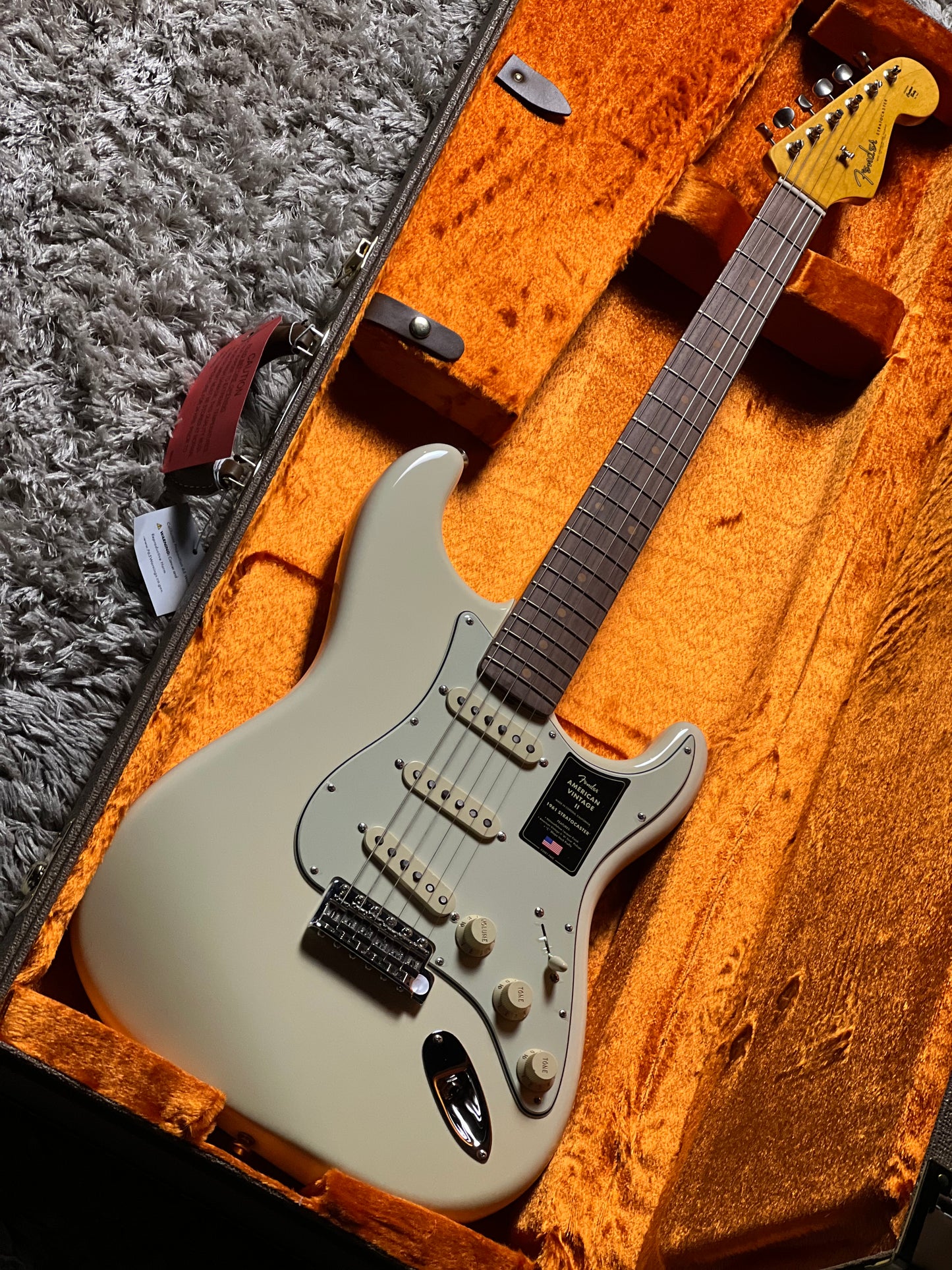 Fender American Vintage II 61 Stratocaster with Rosewood FB in Olympic White V2444963