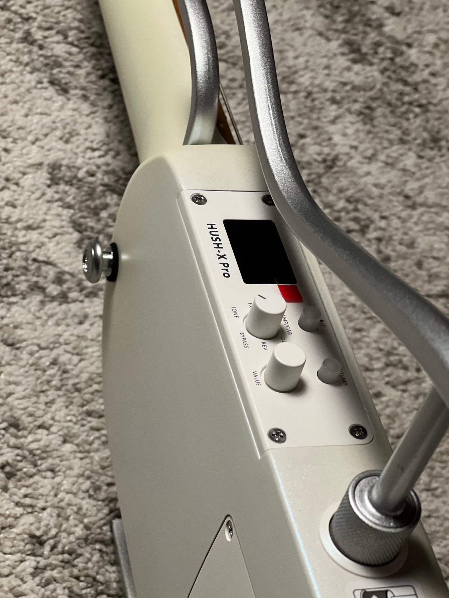 Donner HUSH-X Pro In White With Bag