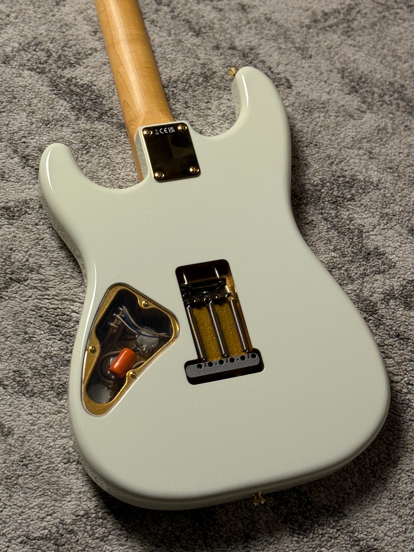 Fender Japan Ken Stratocaster Experiment No. 1 with Maple FB in White JD23027580