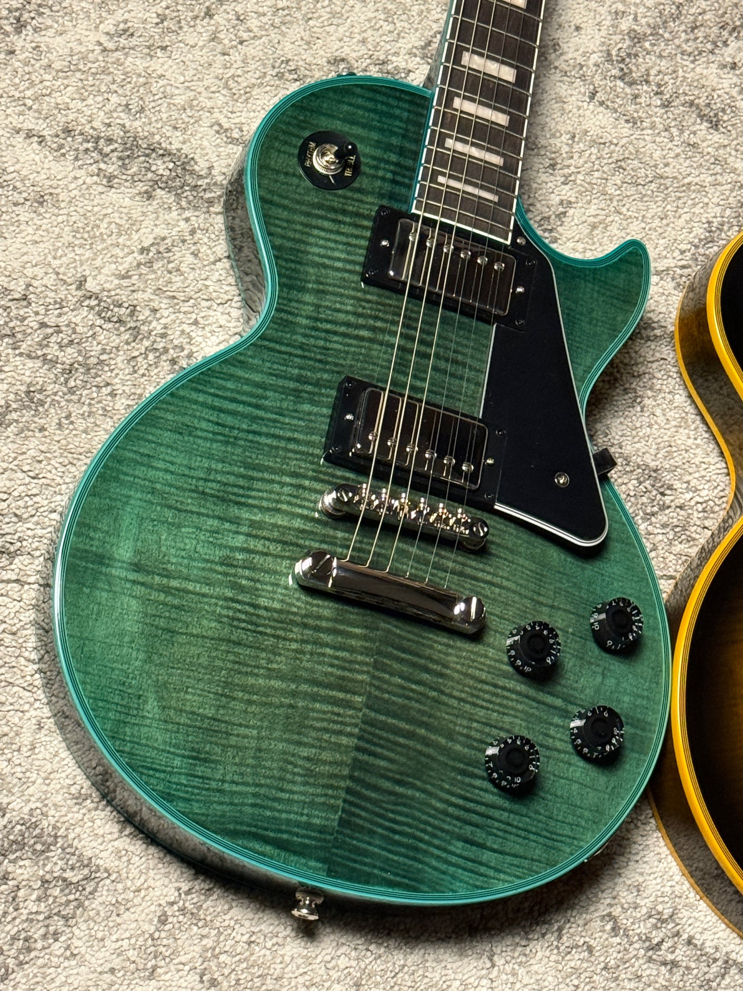 Epiphone Les Paul Custom Widow in Peacock Green