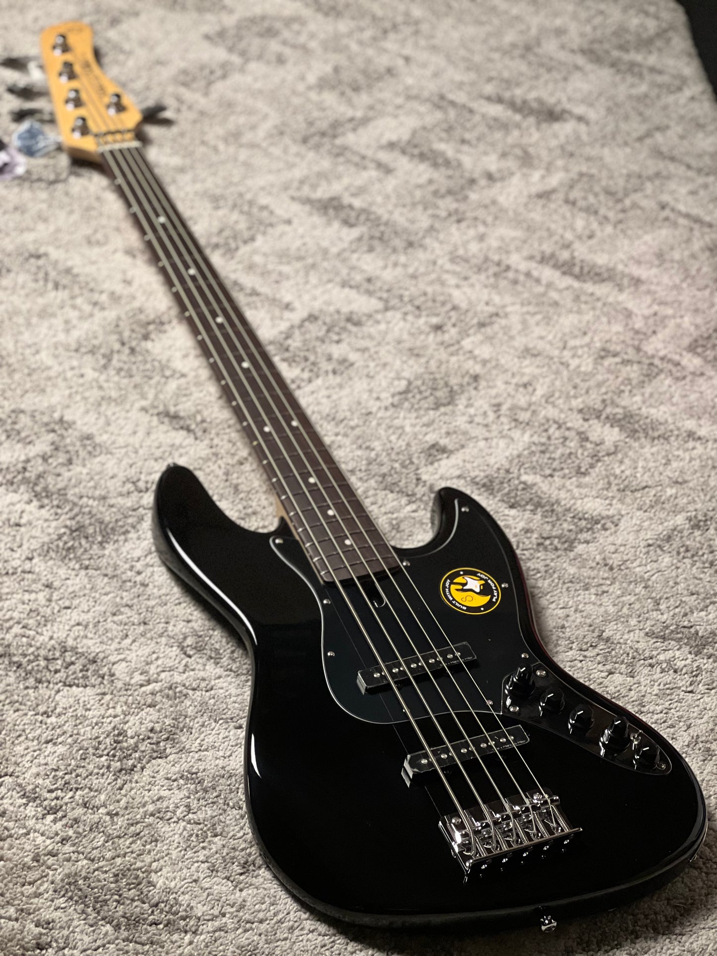 Sire Marcus Miller Bass V3-5 String 2nd Generation in Black